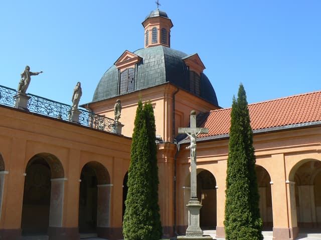 Sanktuarium Maryjne w Świętej Lipce - Splywy.pl