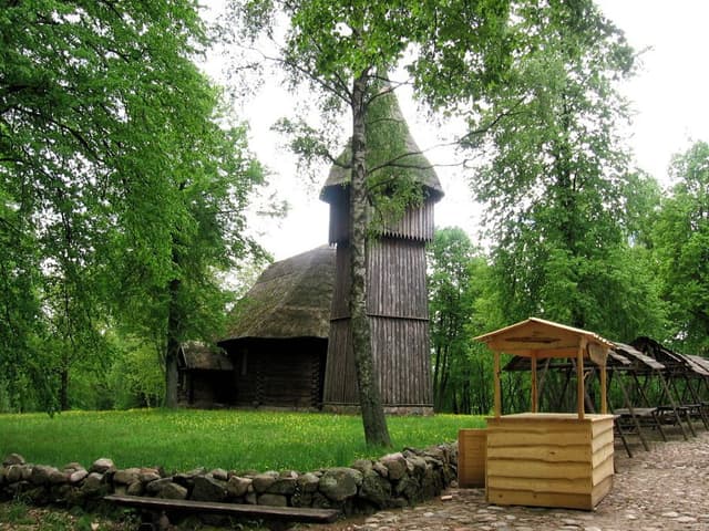 Muzeum Budownictwa Ludowego w Olsztynku - Splywy.pl