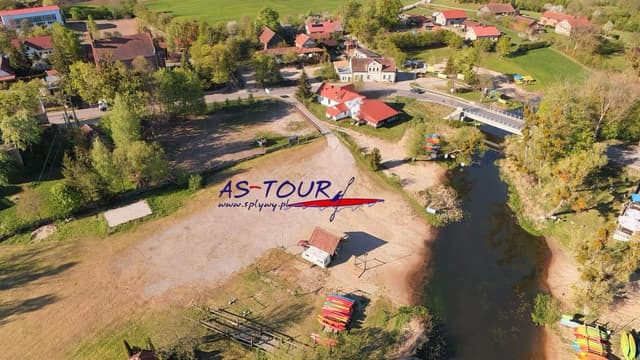 Baza firmy AS-TOUR w Ukcie 