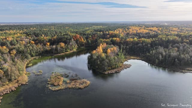 Jezioro Krutyńskie w jesiennej krasie