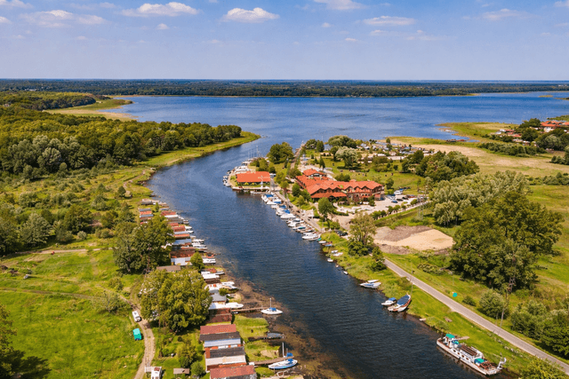 Pisa Pisz, wypływ rzeki z jeziora Roś