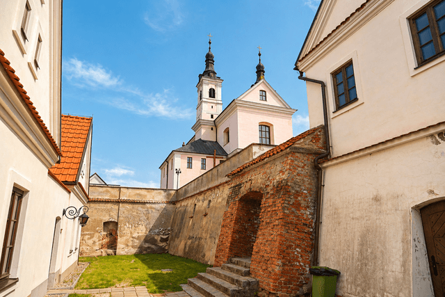 klasztor w Wigrach - atrakcje na szlaku Czarnej Hańczy - Wigierski Park Narodowy