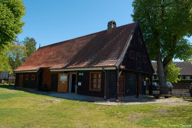 Krutyń - muzeum Mazurskiego Parku Krajobrazowego w zabytkowej stodole.